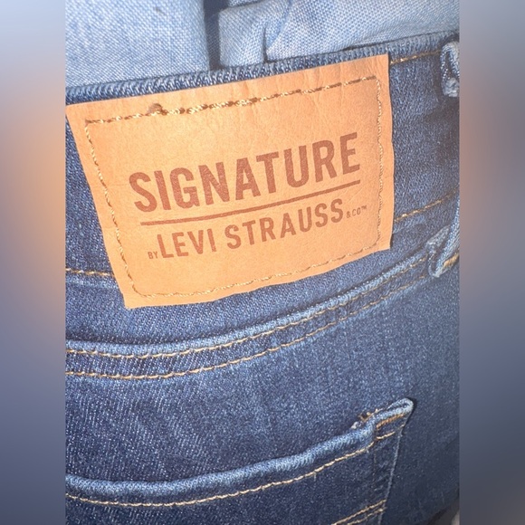 Signature by Levi Strauss Blue Straight Leg Jeans - Picture 10 of 12